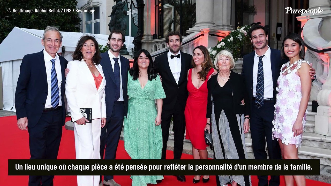 Martin Kretz (L'Agence) fait visiter le nouveau bien familial en plein centre de Paris, chaque pièce porte un message bien précis