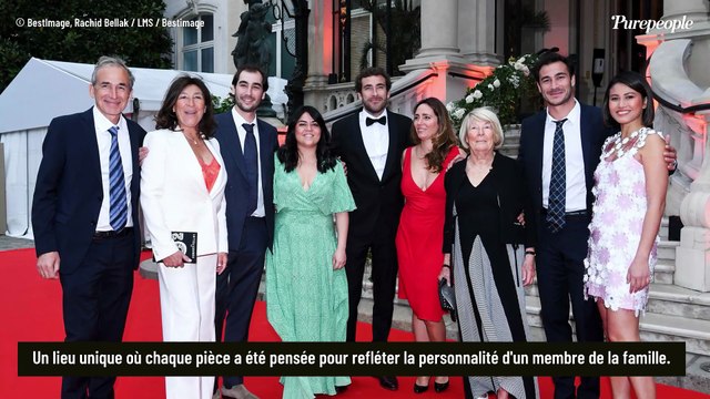 Martin Kretz (L'Agence) fait visiter le nouveau bien familial en plein centre de Paris, chaque pièce porte un message bien précis