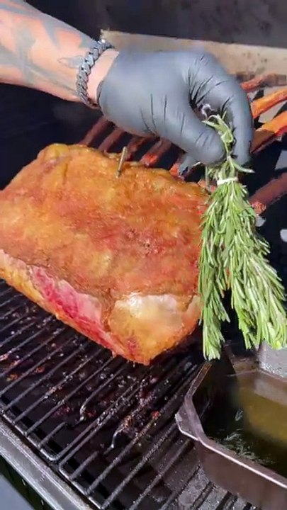 Smoked 28 pound Tomahawk Rib Roast #tomahawksteak #tomahawk #steakdinner #steak #beef