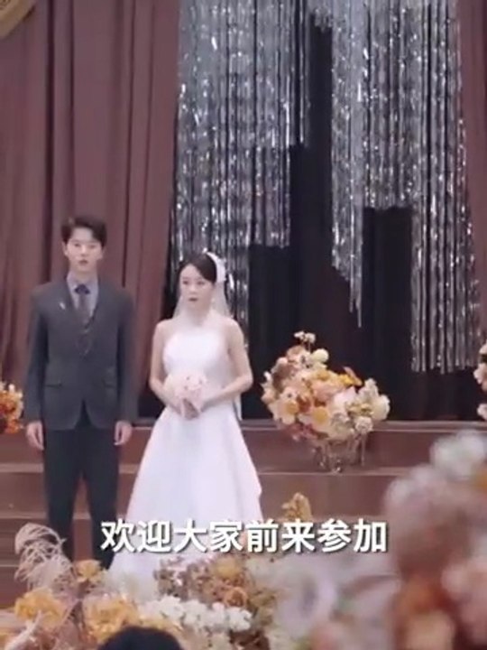 Chàng Trai Xuyên Không Ở Rể Siêu Hưởng Thụ Siêu Bá Đạo, Nhận Hệ Thống Càng Lười Càng Mạnh