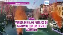 Desfile aquático no Carnaval de Veneza no domingo