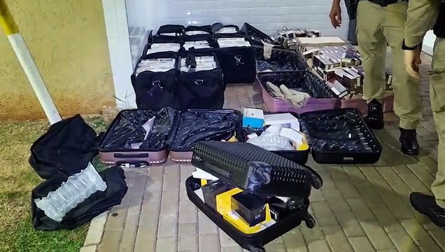 Apreensão de drogas, cigarros e eletrônicos mobiliza Polícia Militar na rodoviária de Cascavel