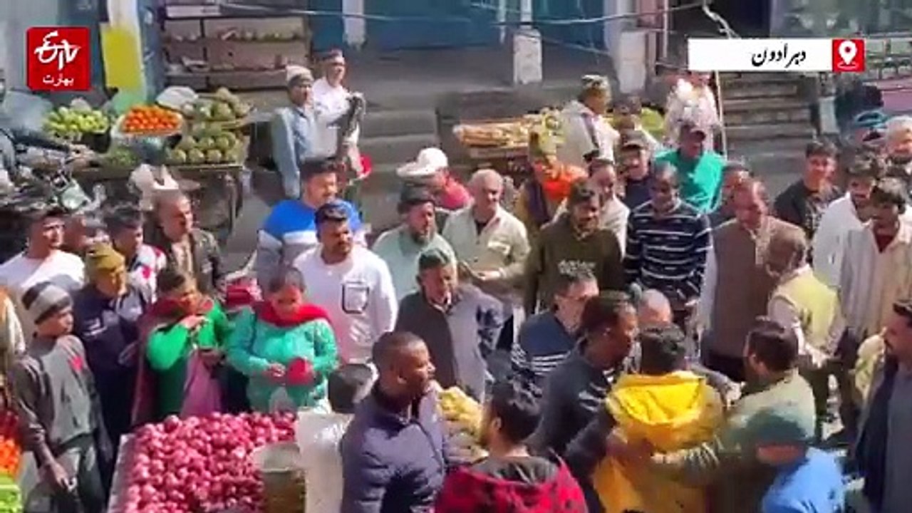 "میرا نام محمد دیپک ہے،" کوٹ دوار بابا تنازعہ کے بعد سرخیوں میں رہنے والے باڈی بلڈر پر کیس درج، جانیے کیا ہے پورا معاملہ؟