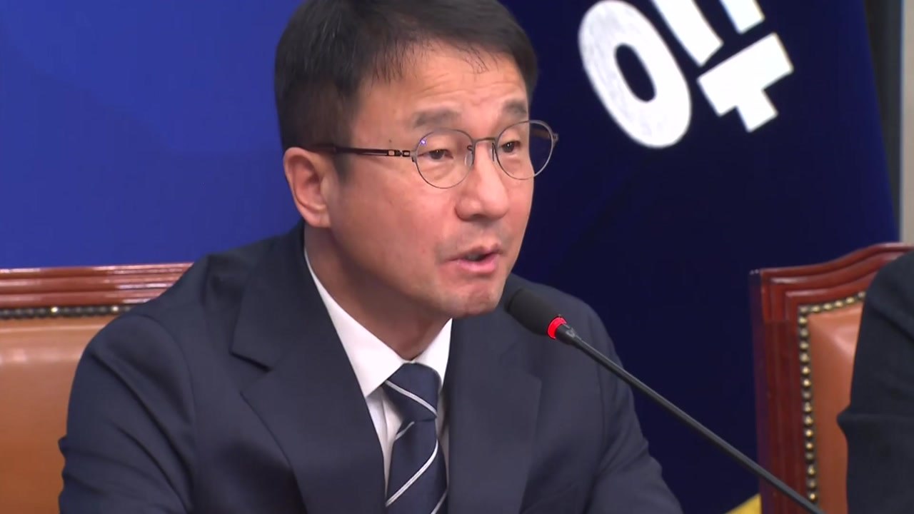 민주 "국힘, 인디언 기우제식 부동산 정책 실패 기도 멈춰야" / YTN