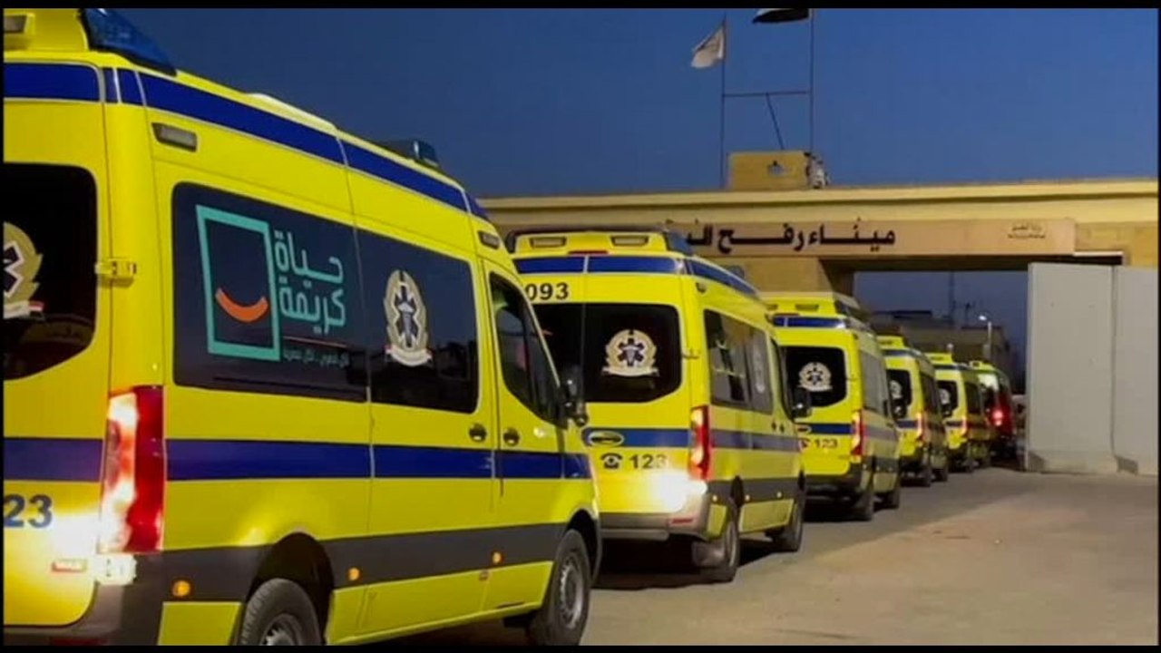 Riapre il valico di Rafah, ambulanze entrano per portare via i feriti