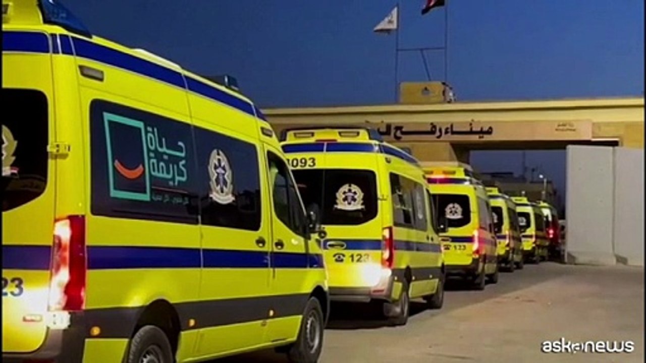 Riapre il valico di Rafah, ambulanze entrano per portare via i feriti