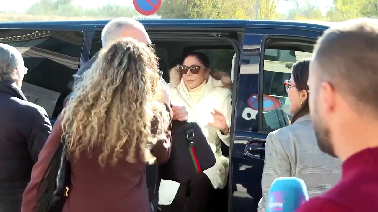 Kiko Rivera, arropado por su novia Lola, reacciona por fin a la salida a subasta de Cantora