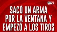 Se pelearon por redes, la fue a buscar y fue repelida a tiros limpios