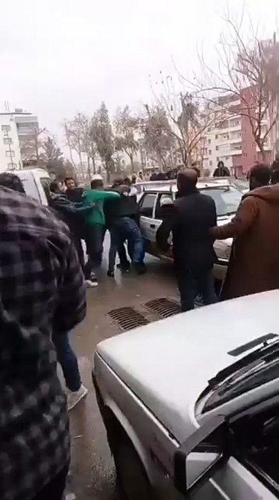 Viranşehir Antin Caddesi’nde Sürücüler Arasında Yumruklu Kavga