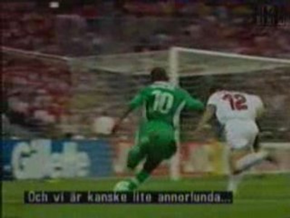 Okocha_vs_denmark_1998