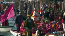 El espectacular desfile de góndolas que abre el Carnaval de Venecia
