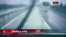 Sakarya'da ambulans ile servis minibüsü çarpıştı