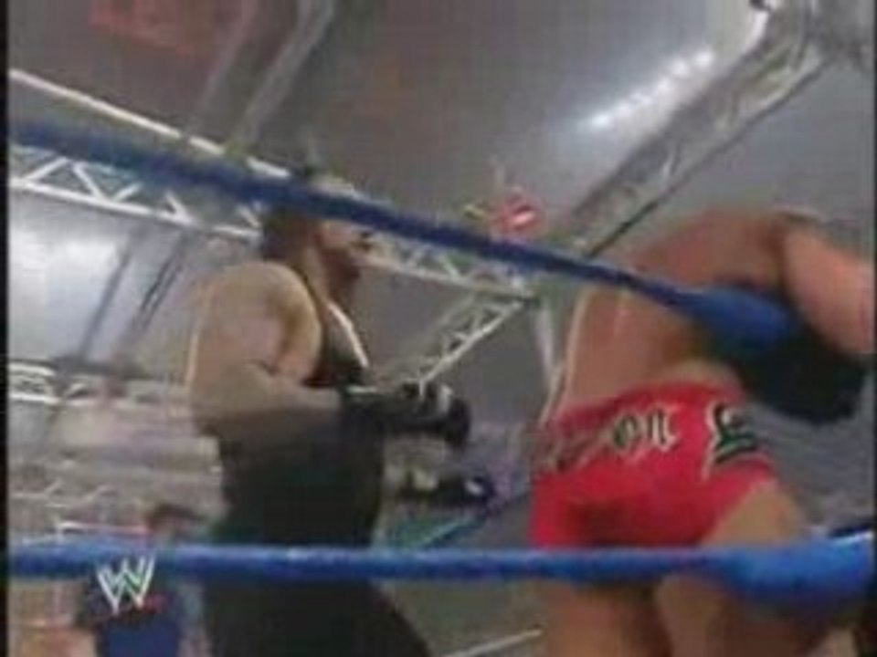 español-undertaker vs orton-armagedon2005-part1