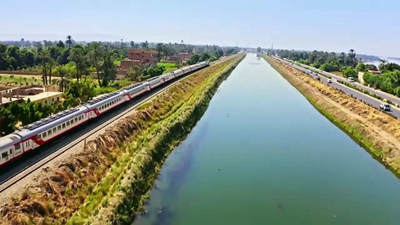 Ancient Egypt by Train with Alice Roberts Saison 1 - Ancient Egypt by Train - Trailer (EN)