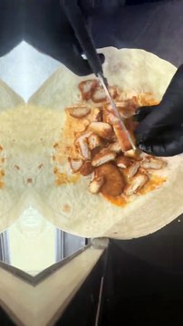 French Tacos Gratiné Doritos & Mozzarella & Frites & Sauce Gruyère. #BR3 #Tacos #FrenchTacos #food #halal