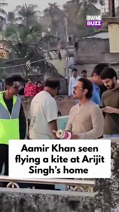 Aamir Khan was seen flying a kite at Arijit Singh’s Jiaganj home, with his crew capturing the moment as Arijit slipped away from the camera