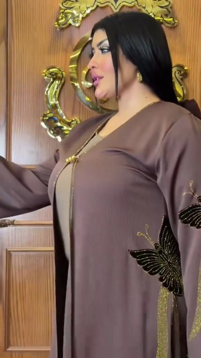 Plus Size Fashion Glow 💫 Arabic Elegance#plussizefashion #curvyfashion #bodypositivefashion