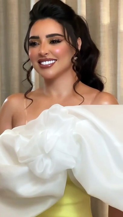 Saudi Princess Elegance | Luxury Modest Fashion for Curvy Women
