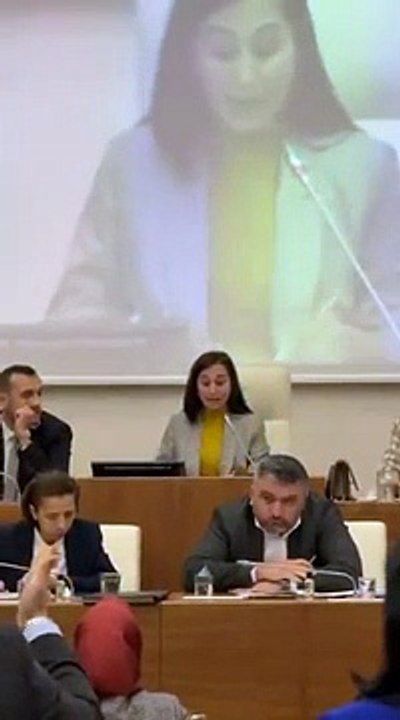 Belediye Meclisi'ndeki tartışma bel altına indi: ''Ben kimsenin evinde basılmadım!''