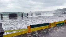 Watch as huge waves crash over Douglas Promenade