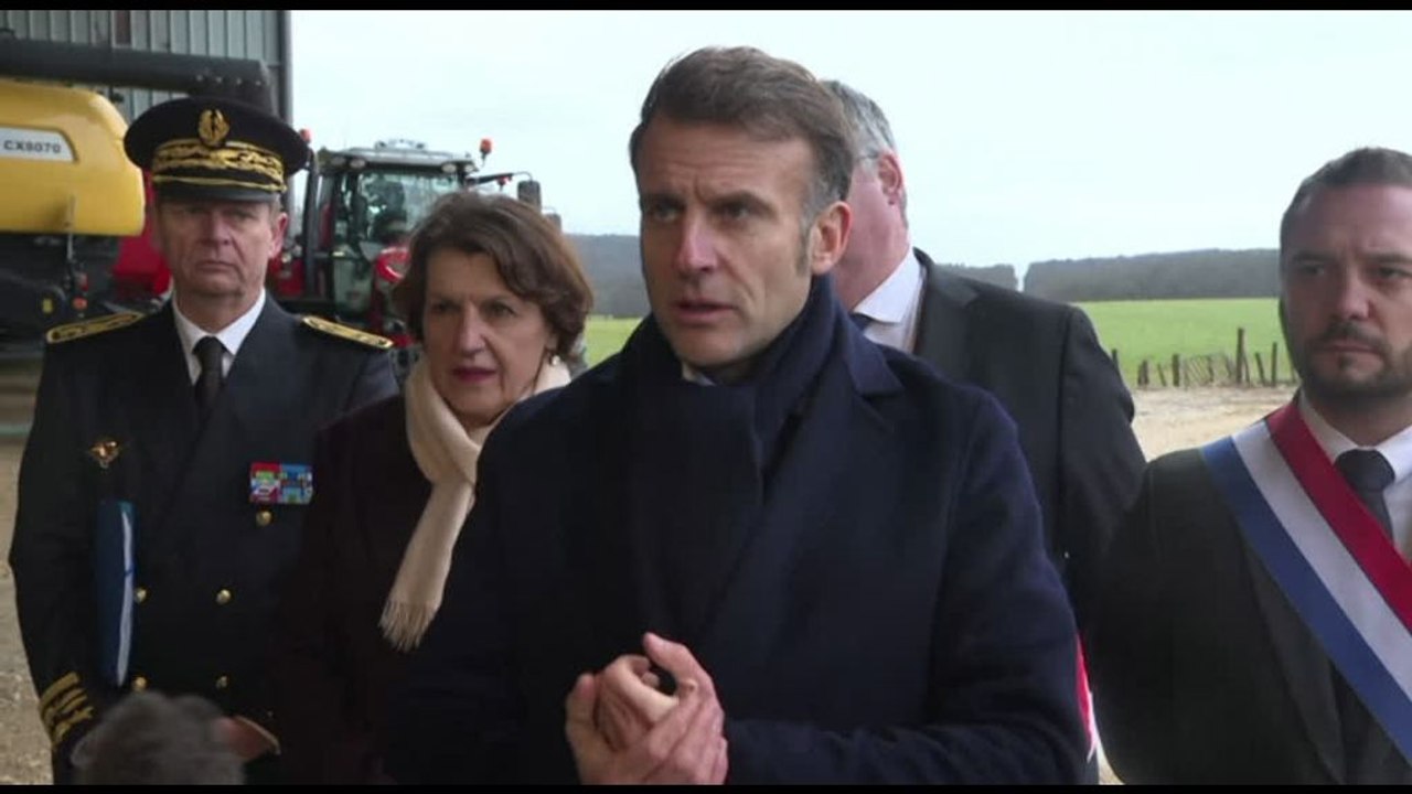 Macron: non credo che la Russia sia disposta ad accordo di pace