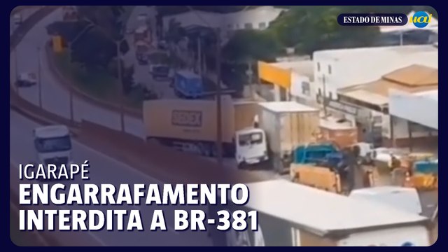 Engavetamento deixa quatro feridos e interdita a BR-381
