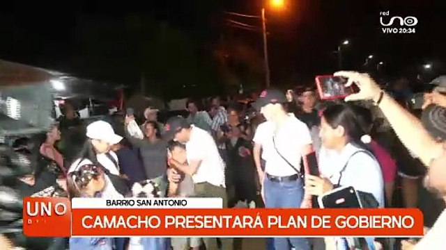 LUIS FERNANDO CAMACHO EN CAMPAÑA