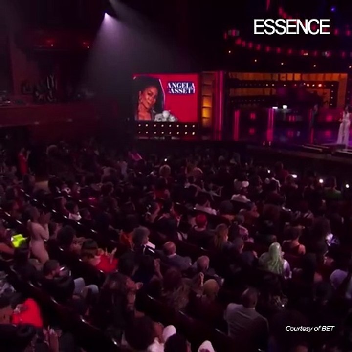 Angela Bassett Accepts the Icon Award During the 2019 Black Girls Rock Awards