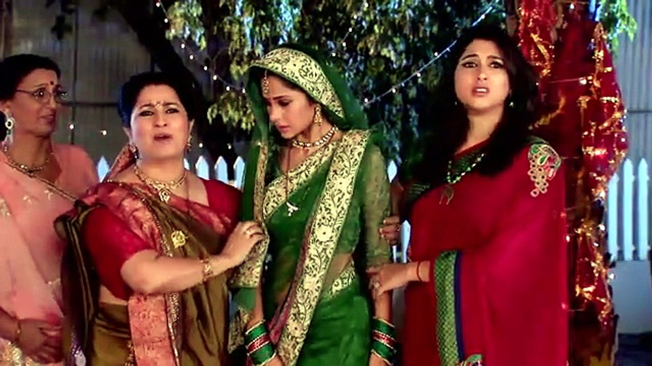 Saraswatichandra S04E06 Saraswatichandra rescues Kumud Full Episode