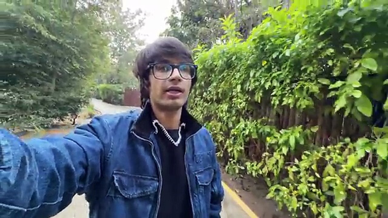 Sali K Face Pe Kya Hogya _ 😲