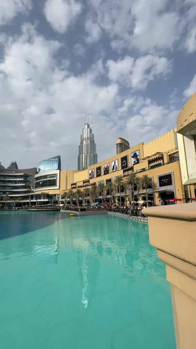 LES FONTAINES devant le Burj Khalifa