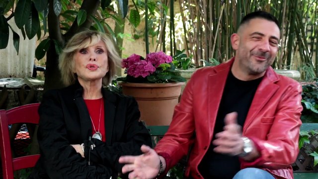 2022 – Johnny Hallyday – Sophie Darel parle de Johnny Hallyday et Sylvie Vartan (Chaîne YouTube de Mathieu Moulin, 13 mai)
