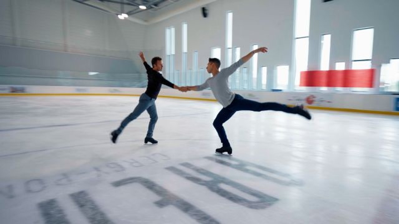 Gay Figure Skaters Pave Their Own Way in “Icebreakers”