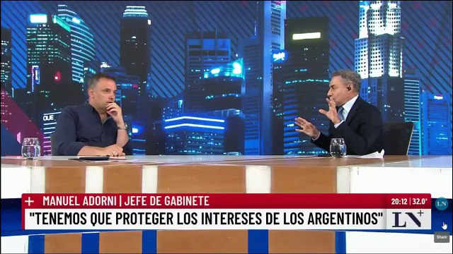Adorni se sumó a Caputo contra la industria textil: desprecio oficial, apertura importadora y miles de despidos