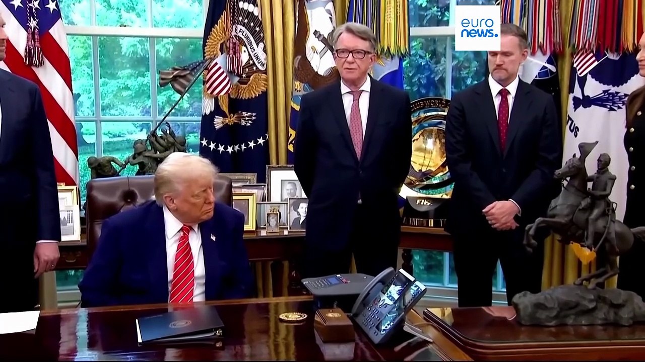 Nach Epstein-Enthüllungen: Britischer Ex-Minister tritt zurück