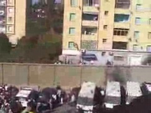 Les Hooligans Algeriens (matche de foot derby à Alger)