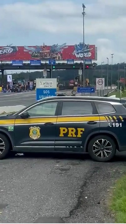 Menina de 7 anos com câncer morre após realizar sonho de conhecer o mar