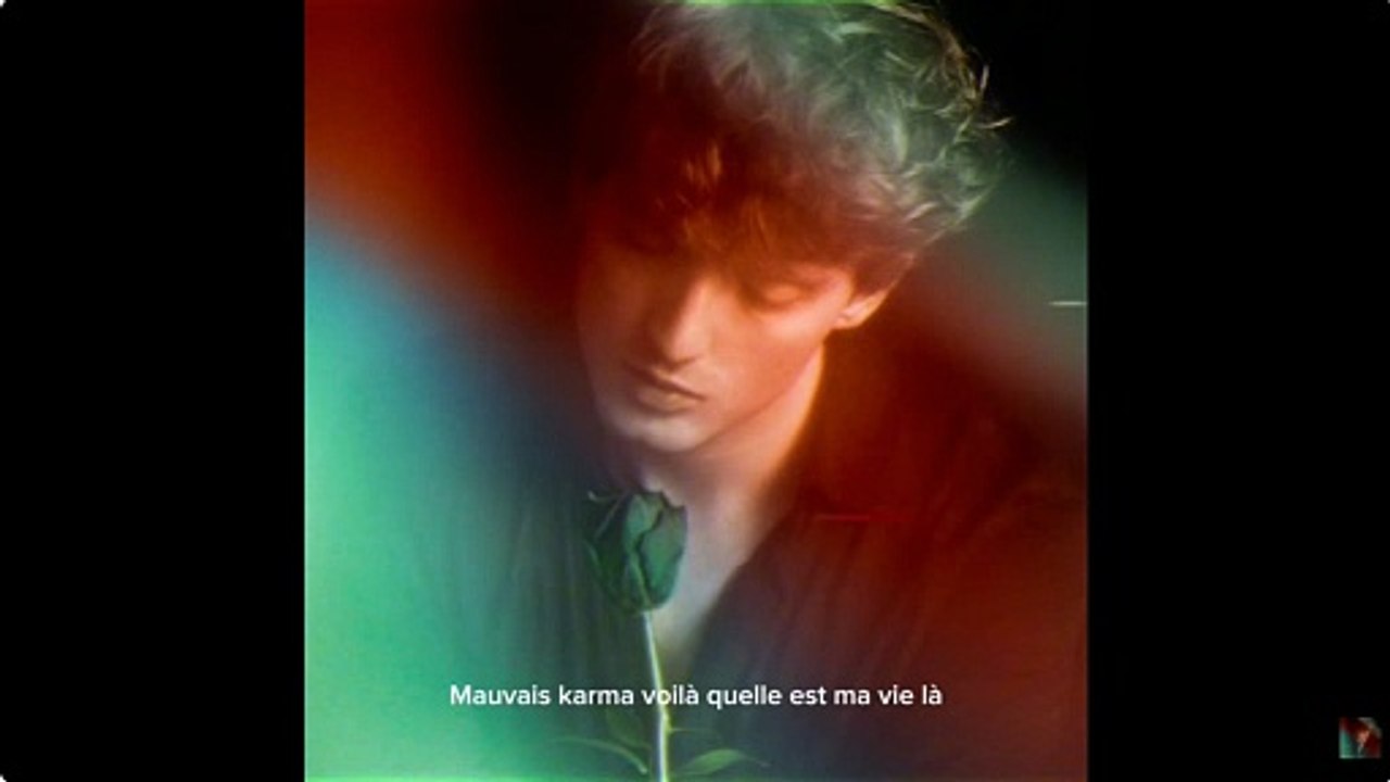 Elliot - La Camisa Negra
