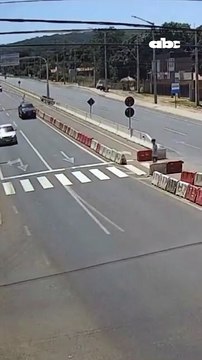 Camión pierde los frenos en zona Pedrozo y conductor evita choque fatal