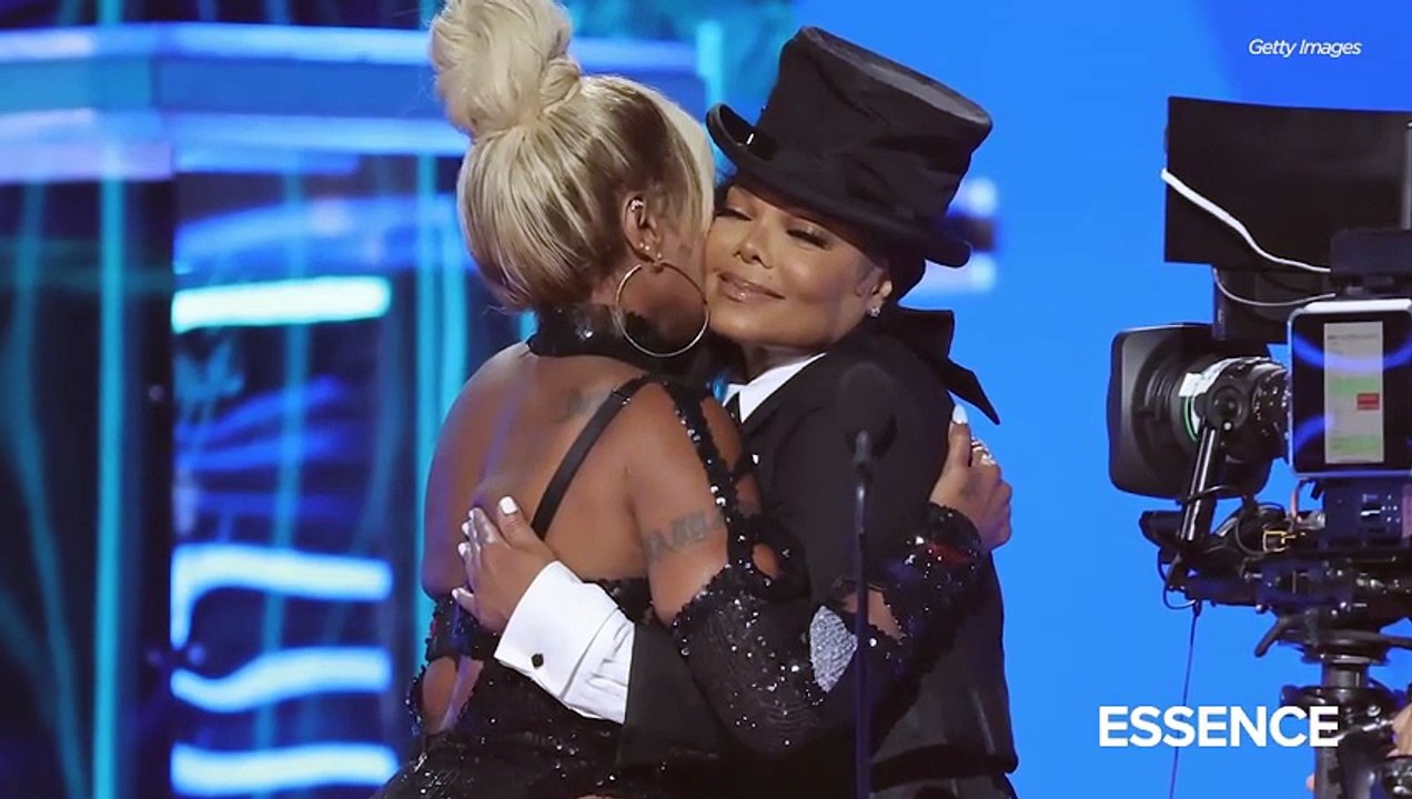 Mary J. Blige Accepts Billboard Icon Award From Janet Jackson