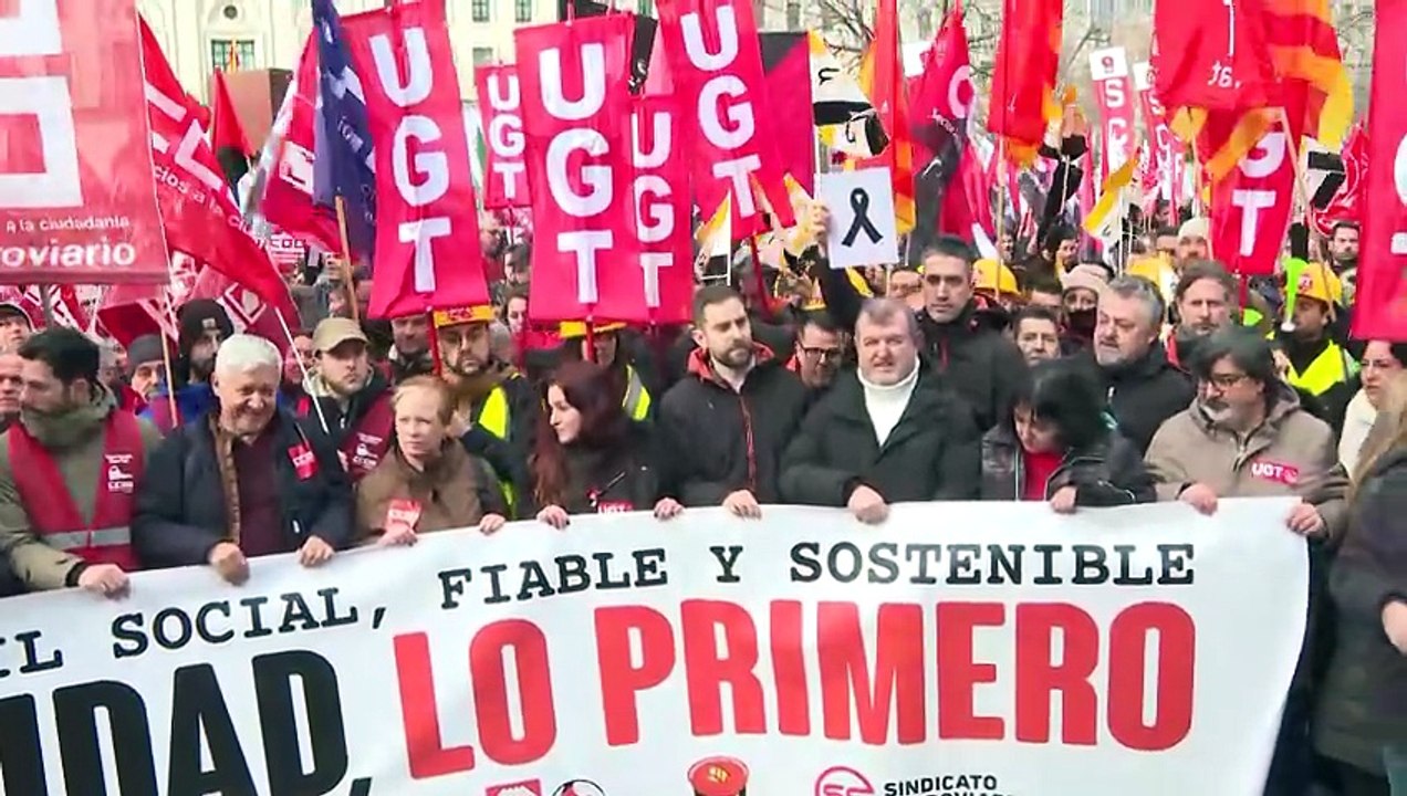 Termina sin acuerdo la reunión de Puente y sindicatos por la huelga