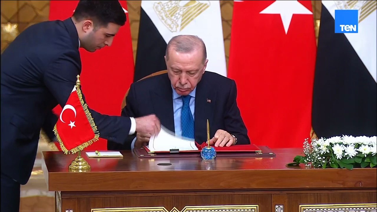 السيسي وأردوغان يوقعان على البيان المشترك للاجتماع الثاني للمجلس الاستراتيجي رفيع المستوى