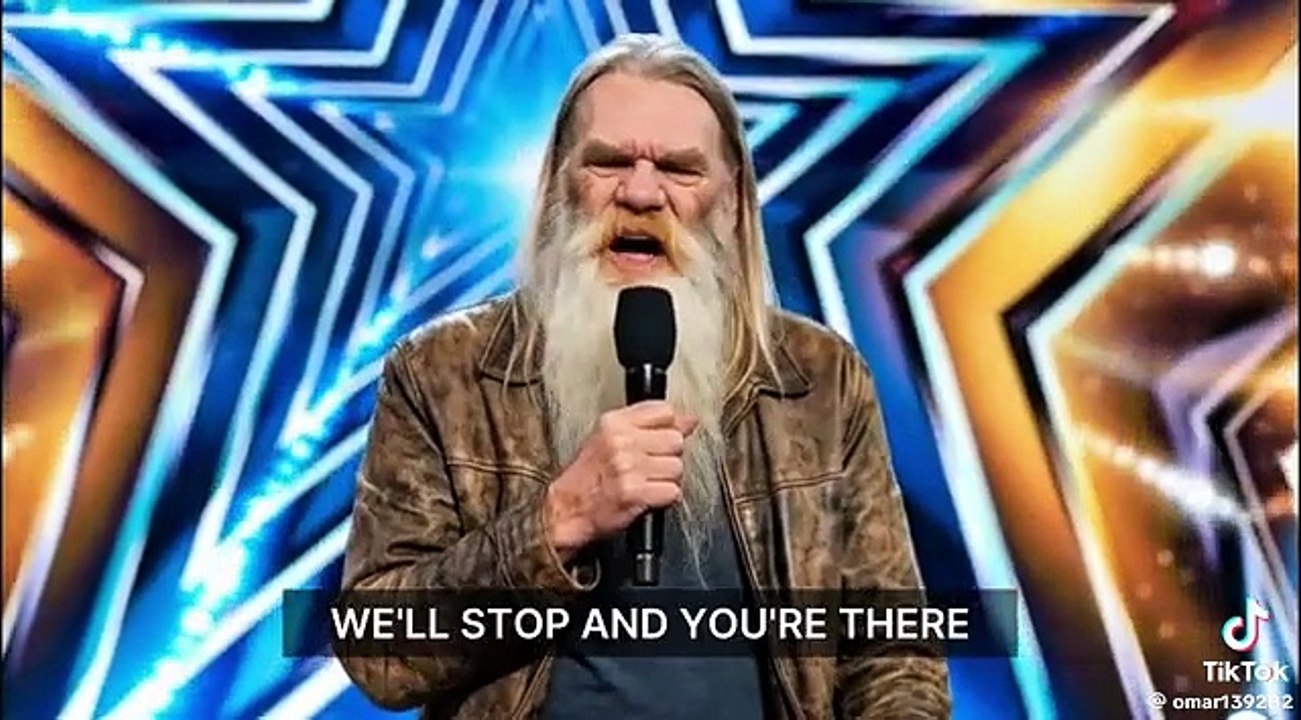 Es sah aus wie ein Obdachloser dann fing er an zu singen