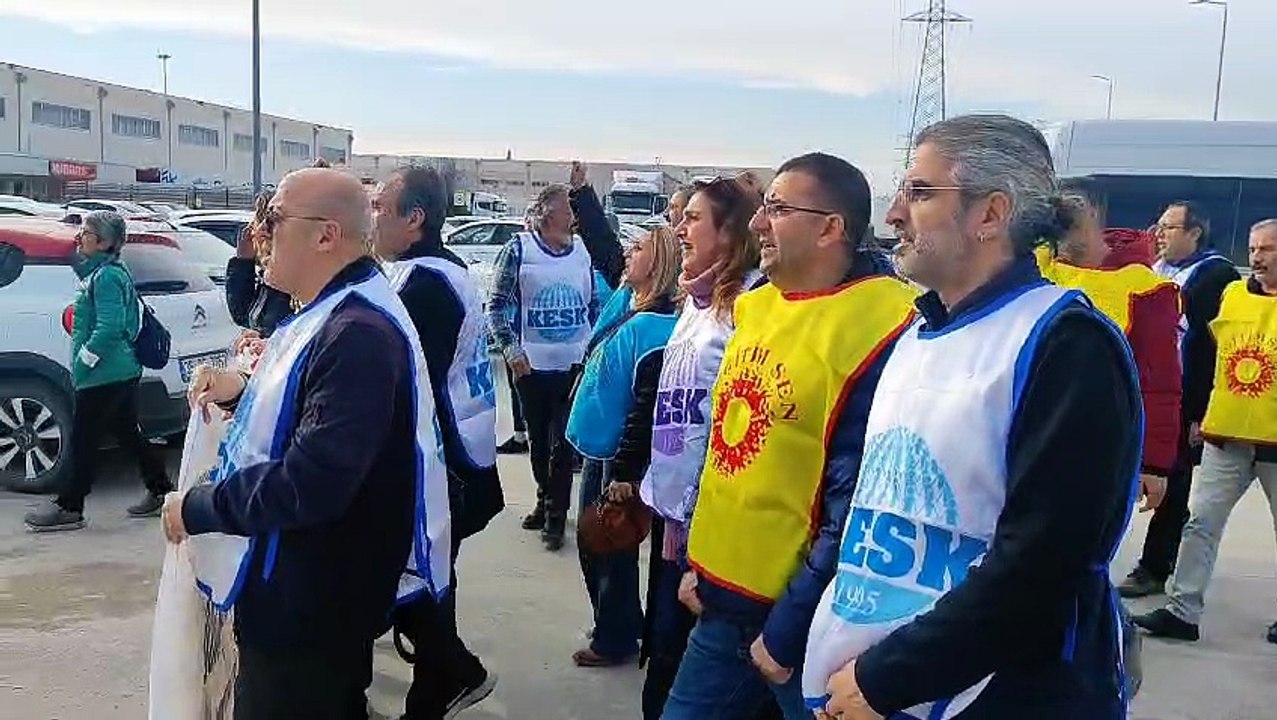KESK İzmir’den direnişteki Migros işçilerine destek ziyareti!