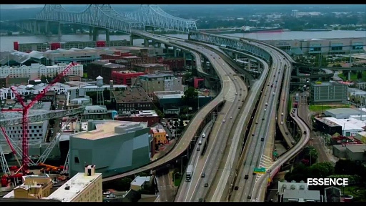 WATCH: Jermaine Dupri Wears Karl Kani During His 50 Years of Hip Hop Performance at ESSENCE Festival of Culture