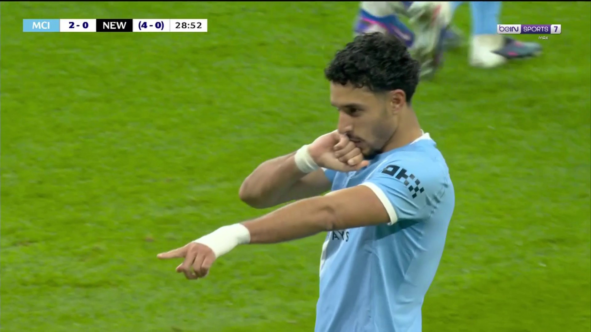 Carabao Cup : Marmoush creuse l'écart avec un doublé !