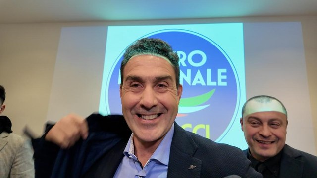 Futuro Nazionale, il partito di Vannacci parte da Modena: «Non sarò segretario ma Presidente-generale , ci rivolgiamo al centrodestra»