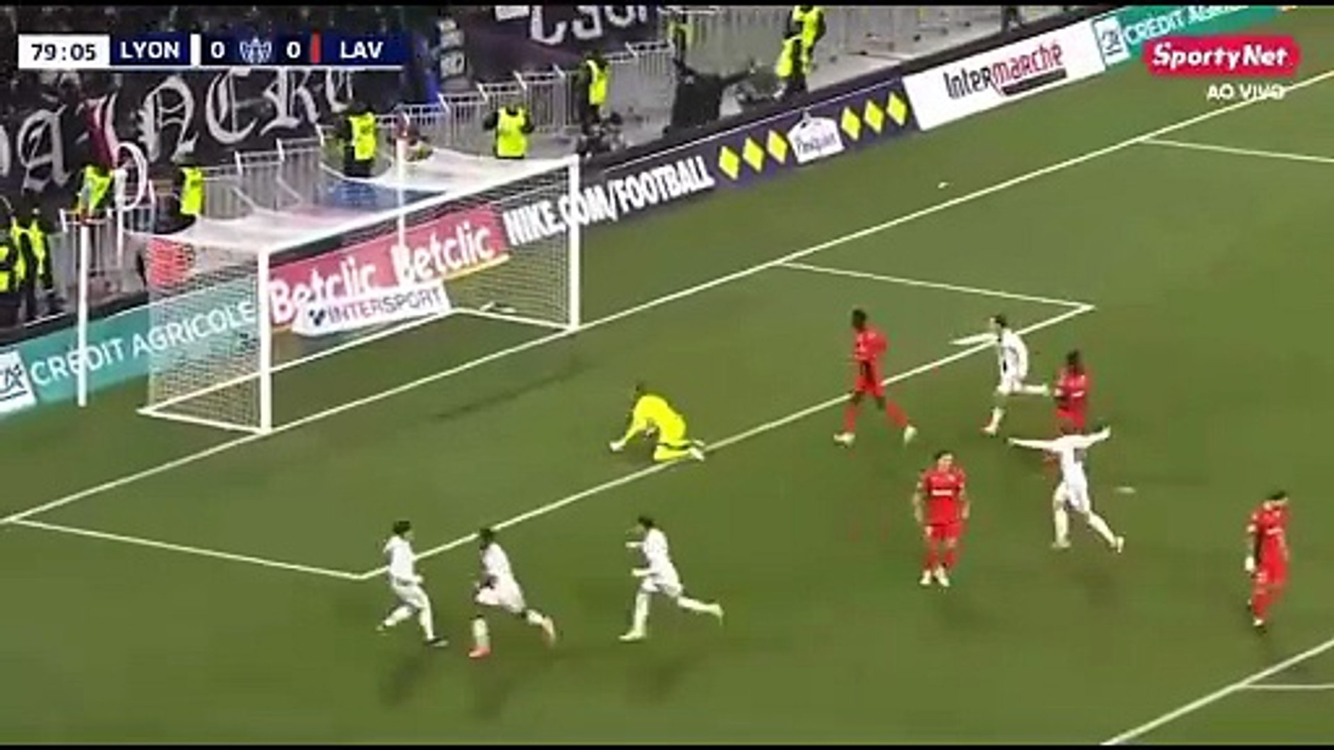 El Lyon vuela montado en el cohete de Endrick