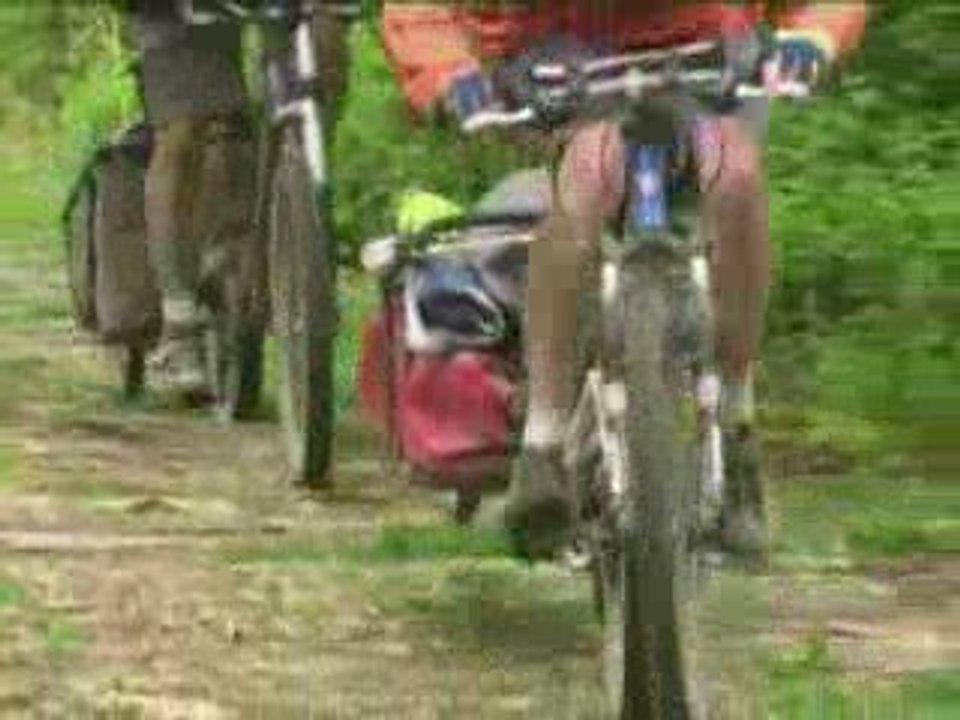 Off-road bicycle trip with the Aevon trailer