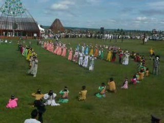 Joueurs de guimbarde yacoutes lors de l'Yssyakh